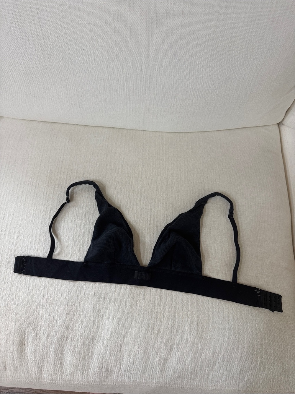 Women’s Small Black Skims Bra -With Adjustable Straps-Very Soft-Great Condition
